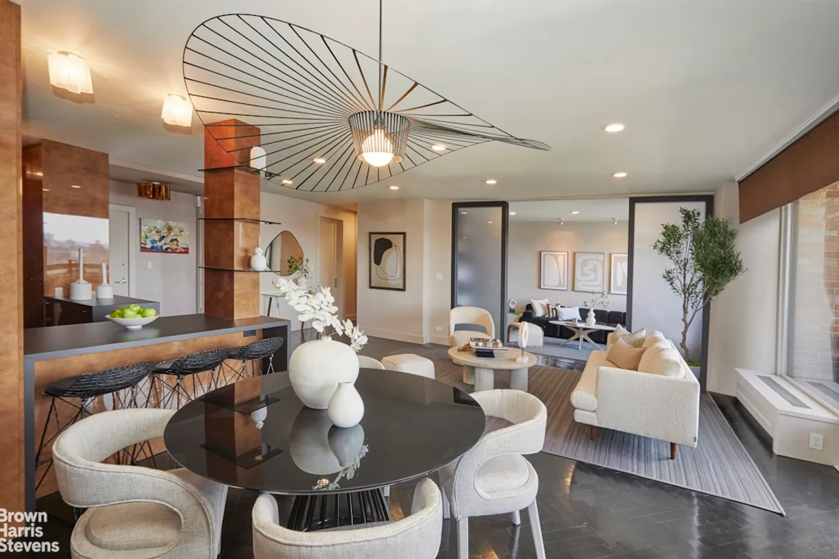 New York City Real Estate | View 45 E 89th Street, 22C | room 1
