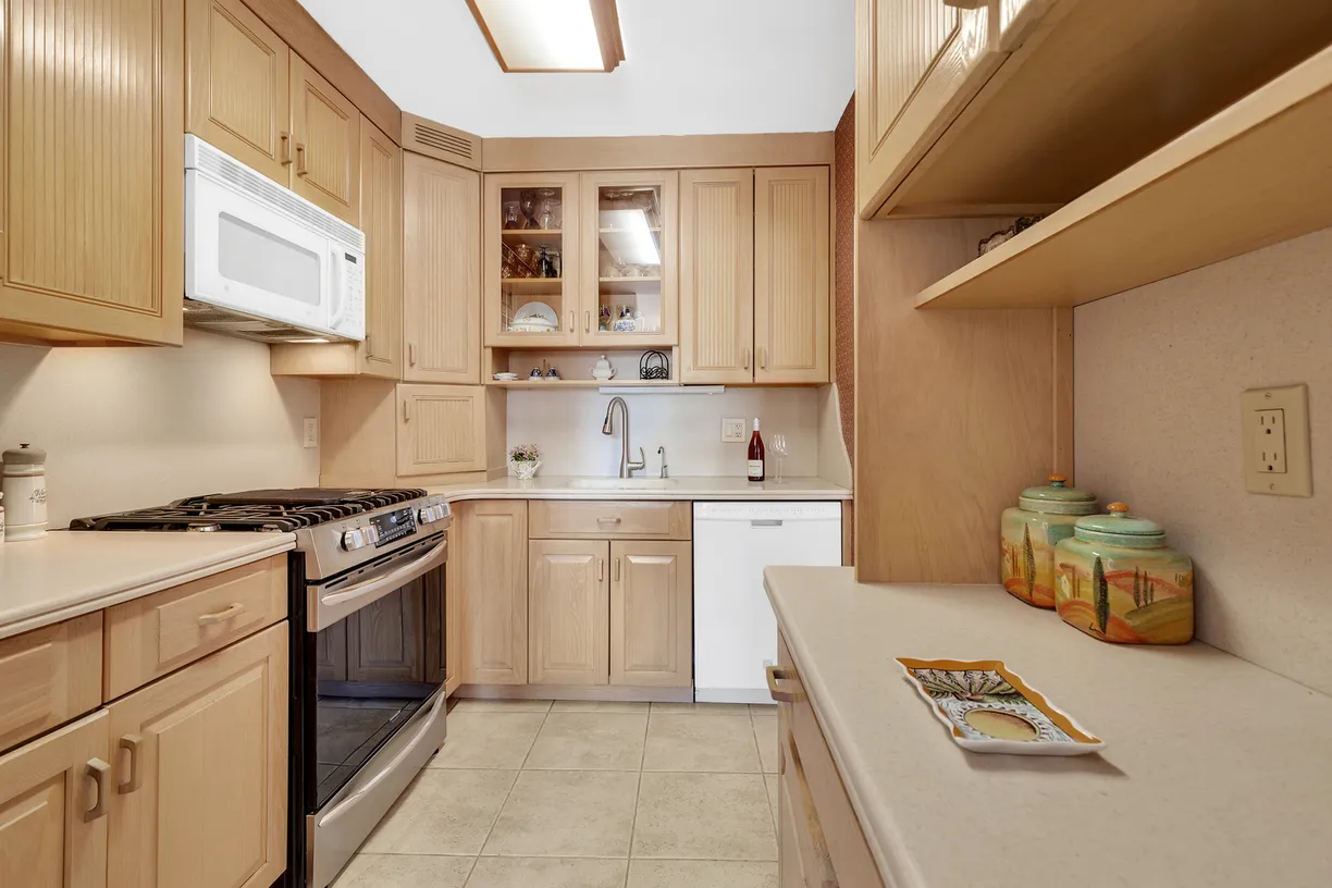 New York City Real Estate | View 9201 Shore Road, D302 | room 1