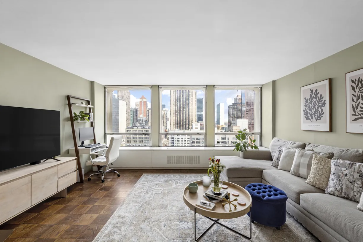 New York City Real Estate | View 330 E 33rd Street, 18K | room 1