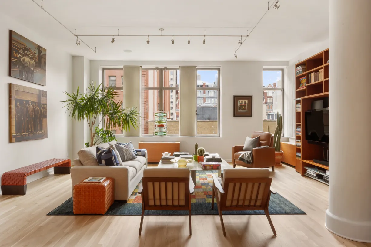New York City Real Estate | View 252 7th Avenue, 6W | 1 Bed, 2 Baths