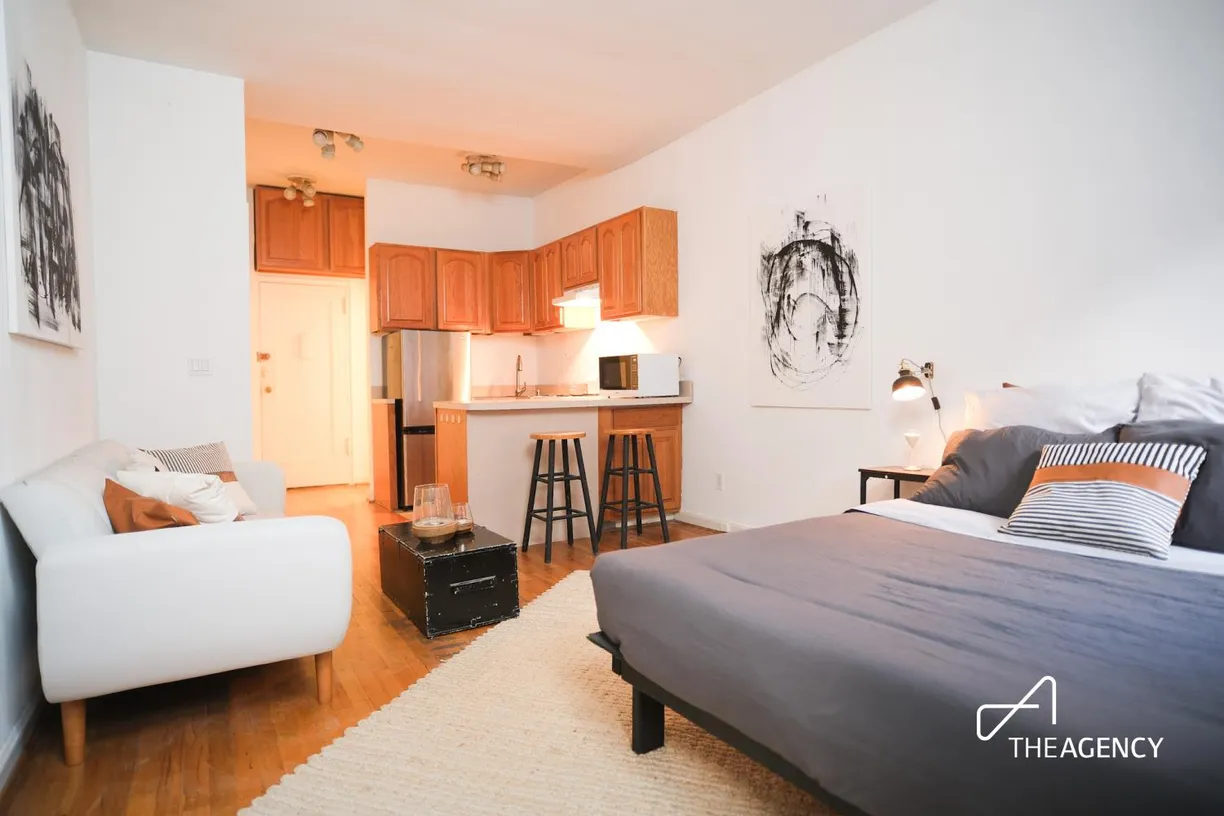 New York City Real Estate | View 305 E 83rd Street, 3E | 2 Baths