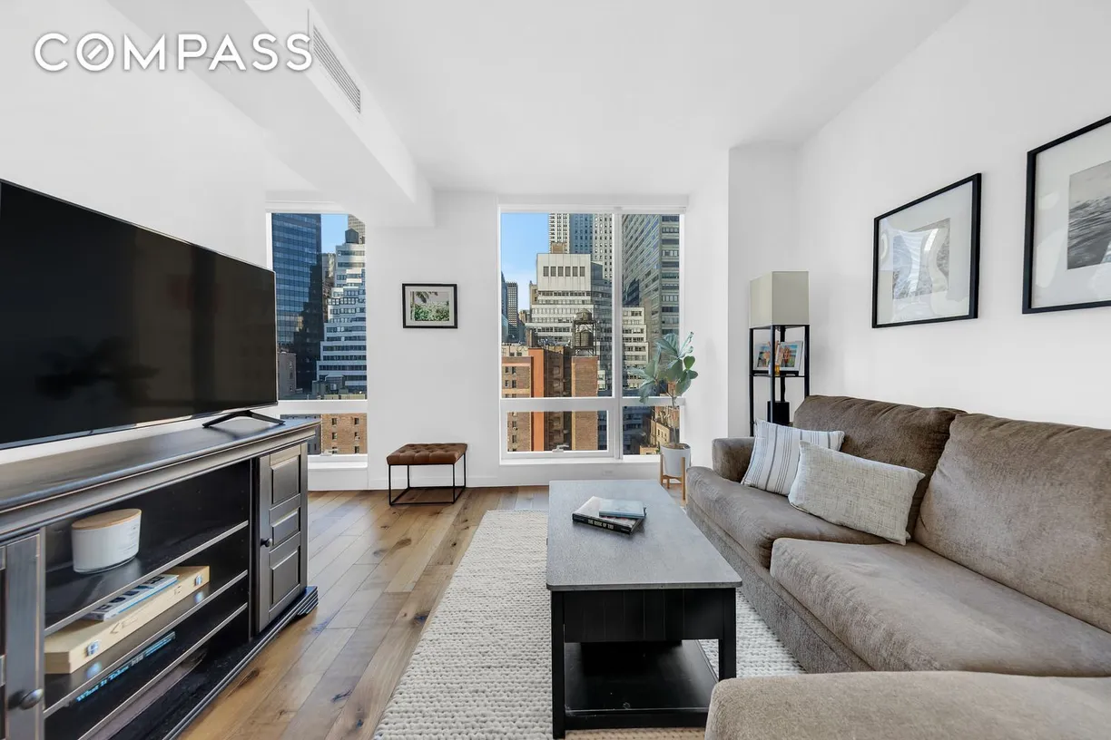 New York City Real Estate | View 325 Lexington Avenue, 16C | room 1