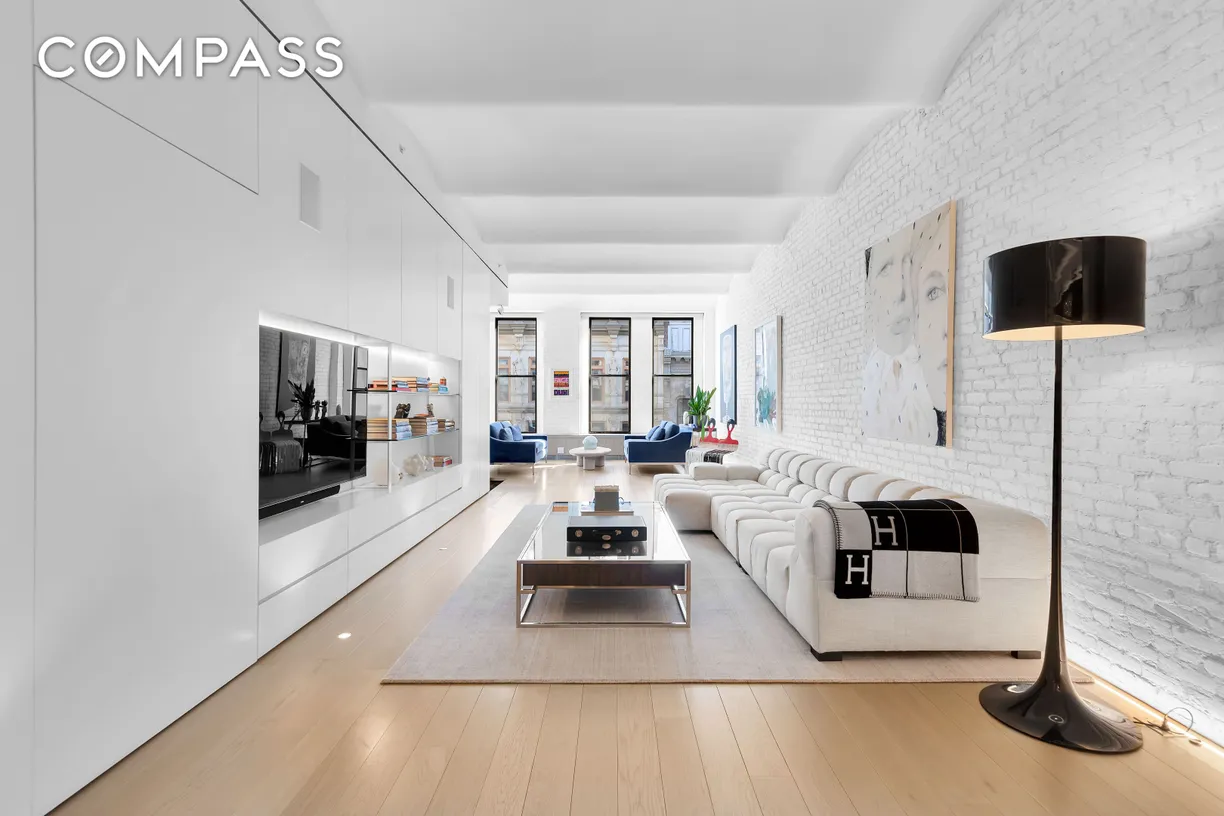 New York City Real Estate | View 543 Broadway, 6 | 2 Beds, 3 Baths