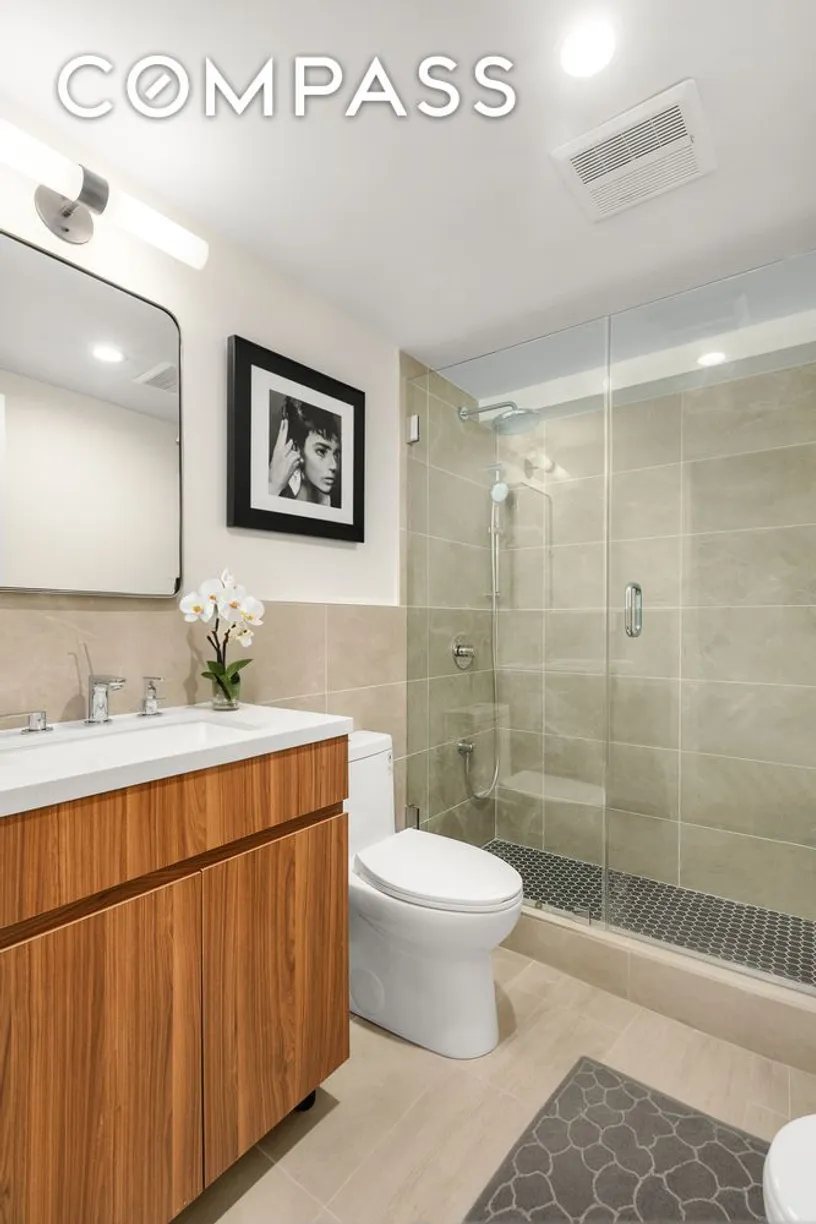New York City Real Estate | View 284 Manhattan Avenue, GARDEN | room 1