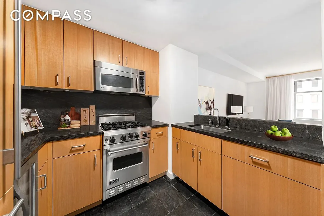 New York City Real Estate | View 100 W 58th Street, 11E | room 2