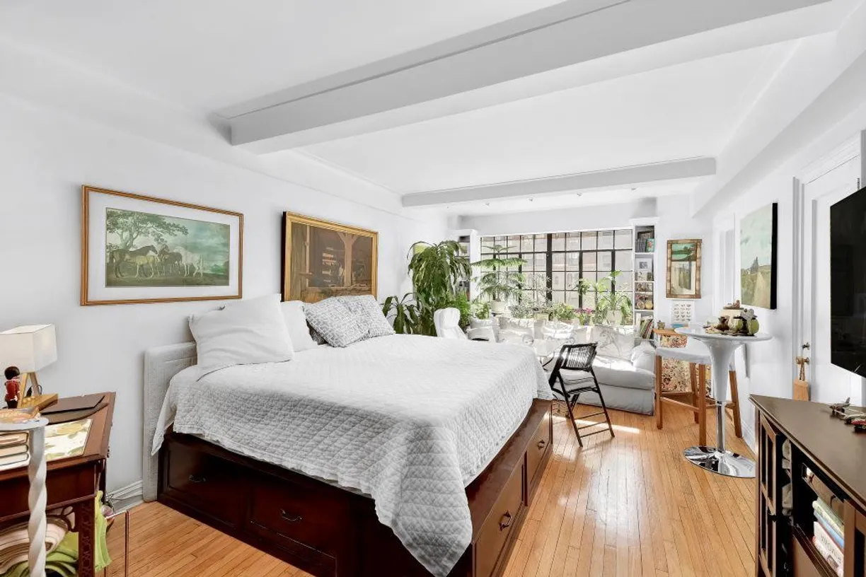 New York City Real Estate | View 10 Park Avenue, 3G | 1 Bath