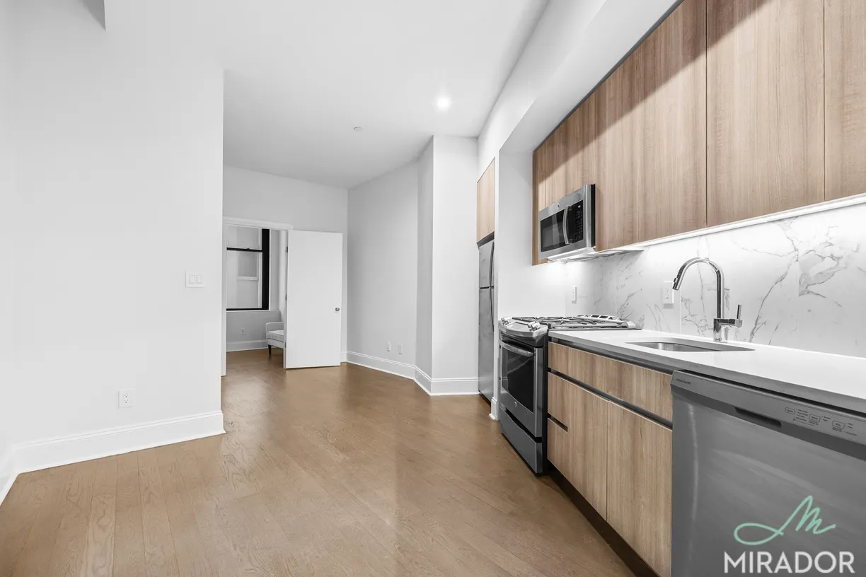 New York City Real Estate | View 15 Park Row, 4E | room 2