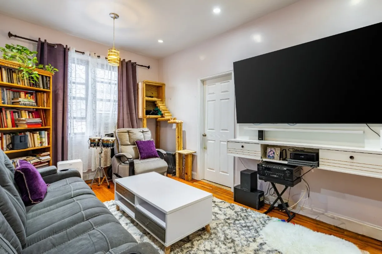 New York City Real Estate | View 96 Louisa Street Building, BUILDING | room 2