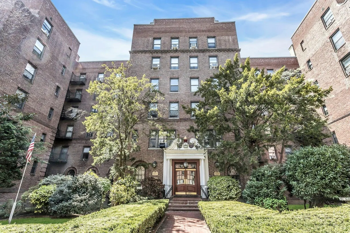 New York City Real Estate | View 83-80 118th Street, 3P | 1 Bath