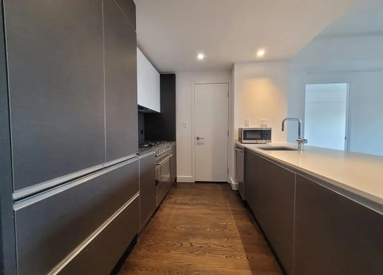 New York City Real Estate | View 666 West End Avenue, 15NR | 3 Beds, 3 Baths