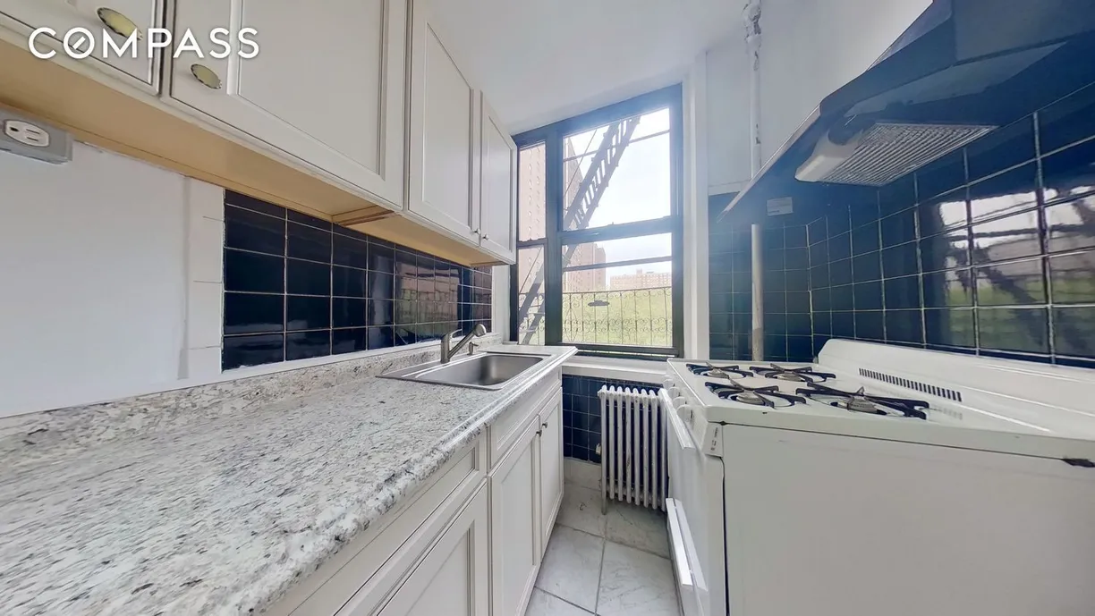 New York City Real Estate | View 195 Madison Street, 12 | 3 Beds