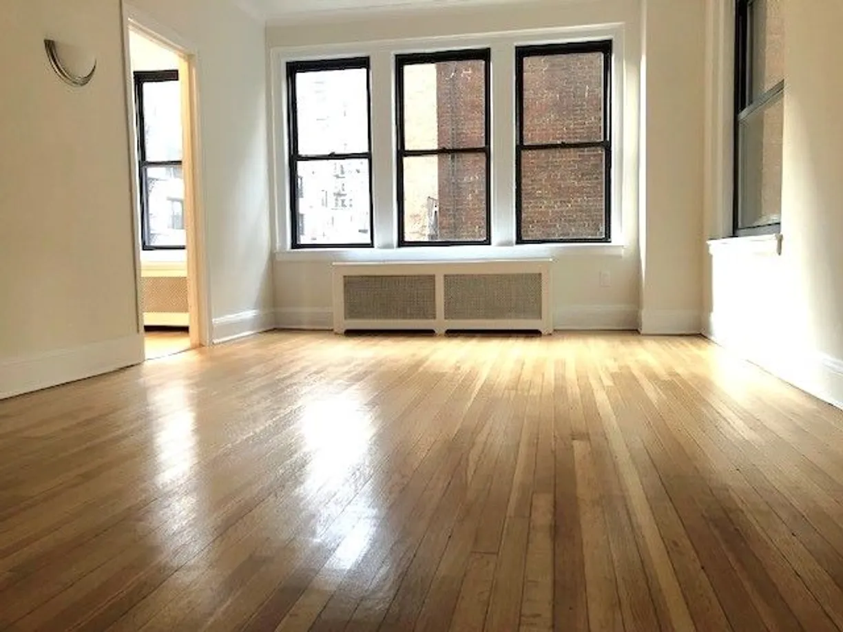 New York City Real Estate | View 360 East 55th Street, 4L | 1 Bed, 1 Bath
