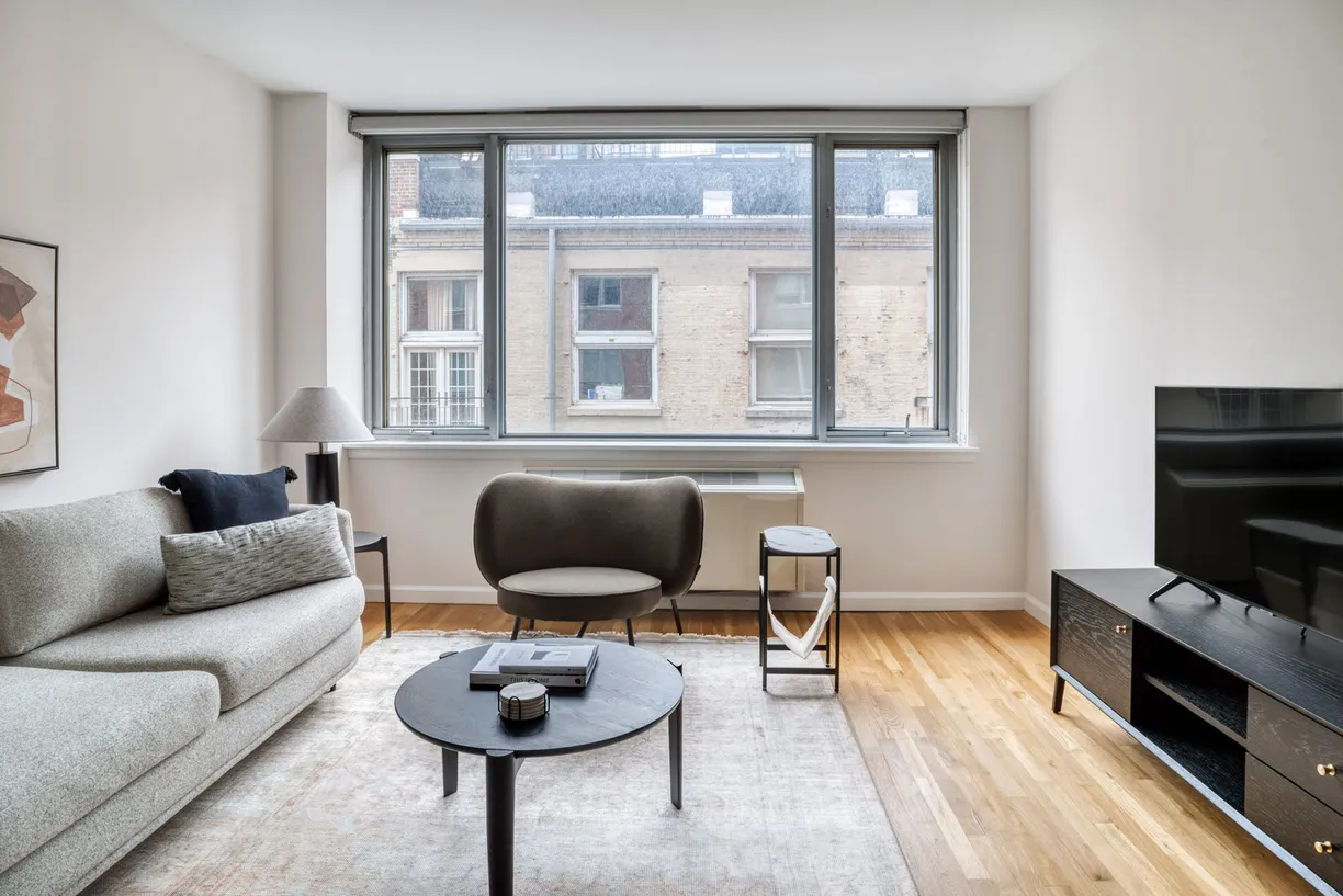 New York City Real Estate | View West 21st Street | room 2