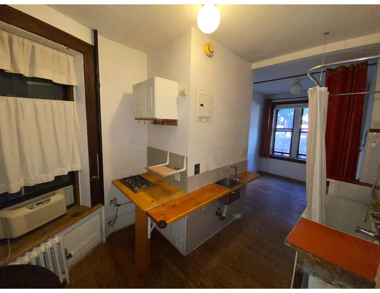 New York City Real Estate | View 204 E 7th Street, G2 | room 1