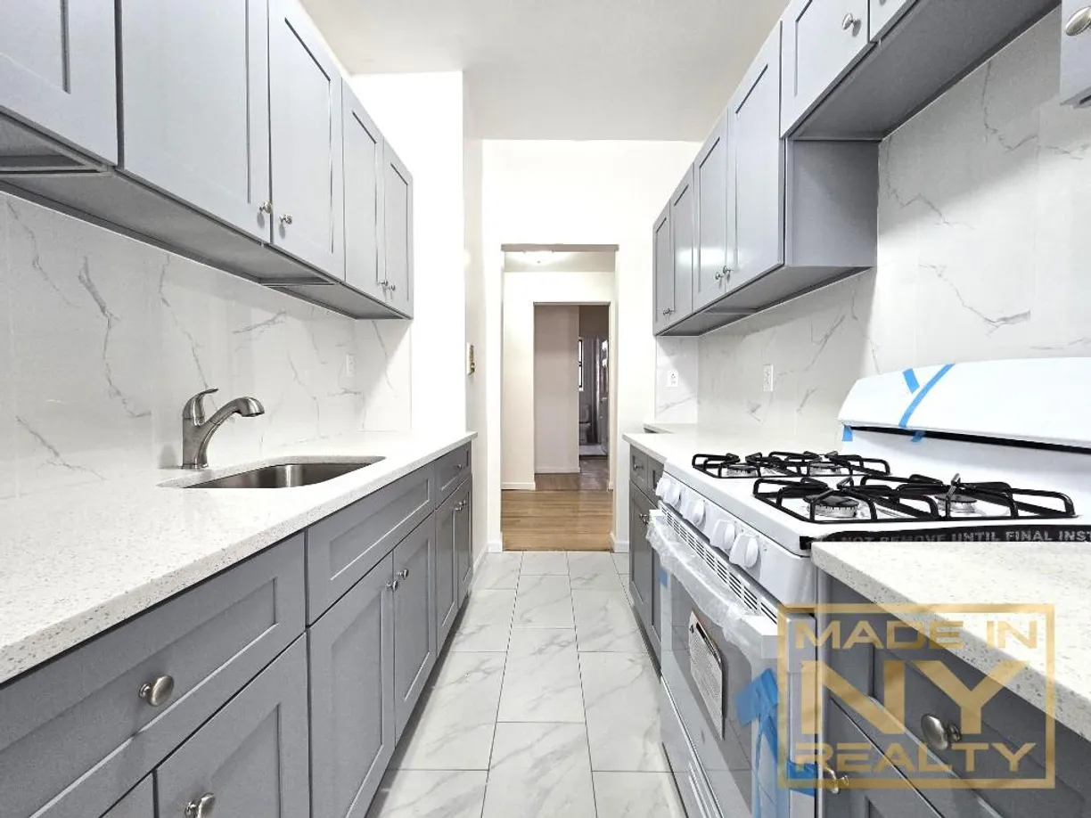 New York City Real Estate | View 117-14 Union Turnpike, ED2 | room 2