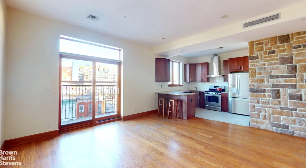 New York City Real Estate | View 152 Broadway, 6 | 2 Beds, 2 Baths