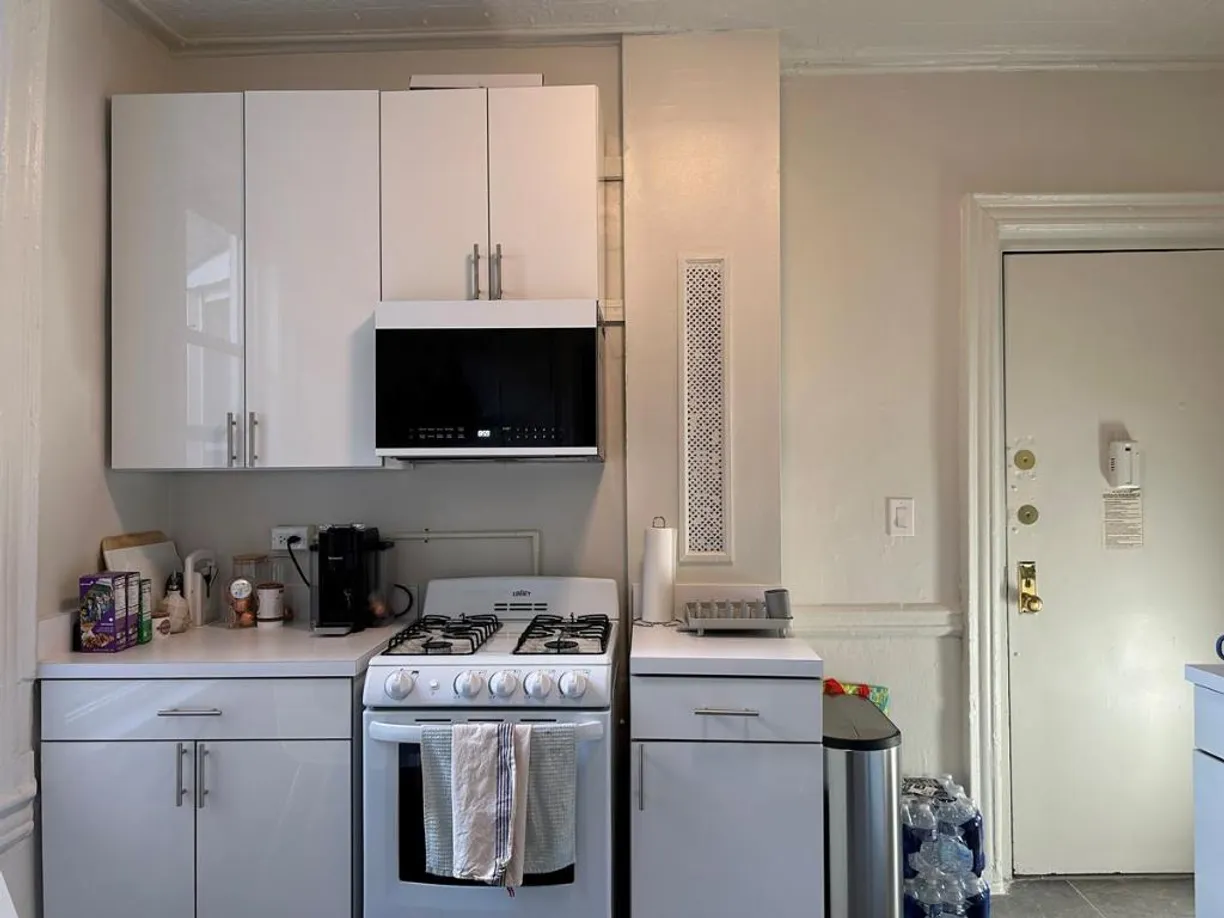New York City Real Estate | View 346 34 E 20th Street, 6 | 2 Beds, 1 Bath