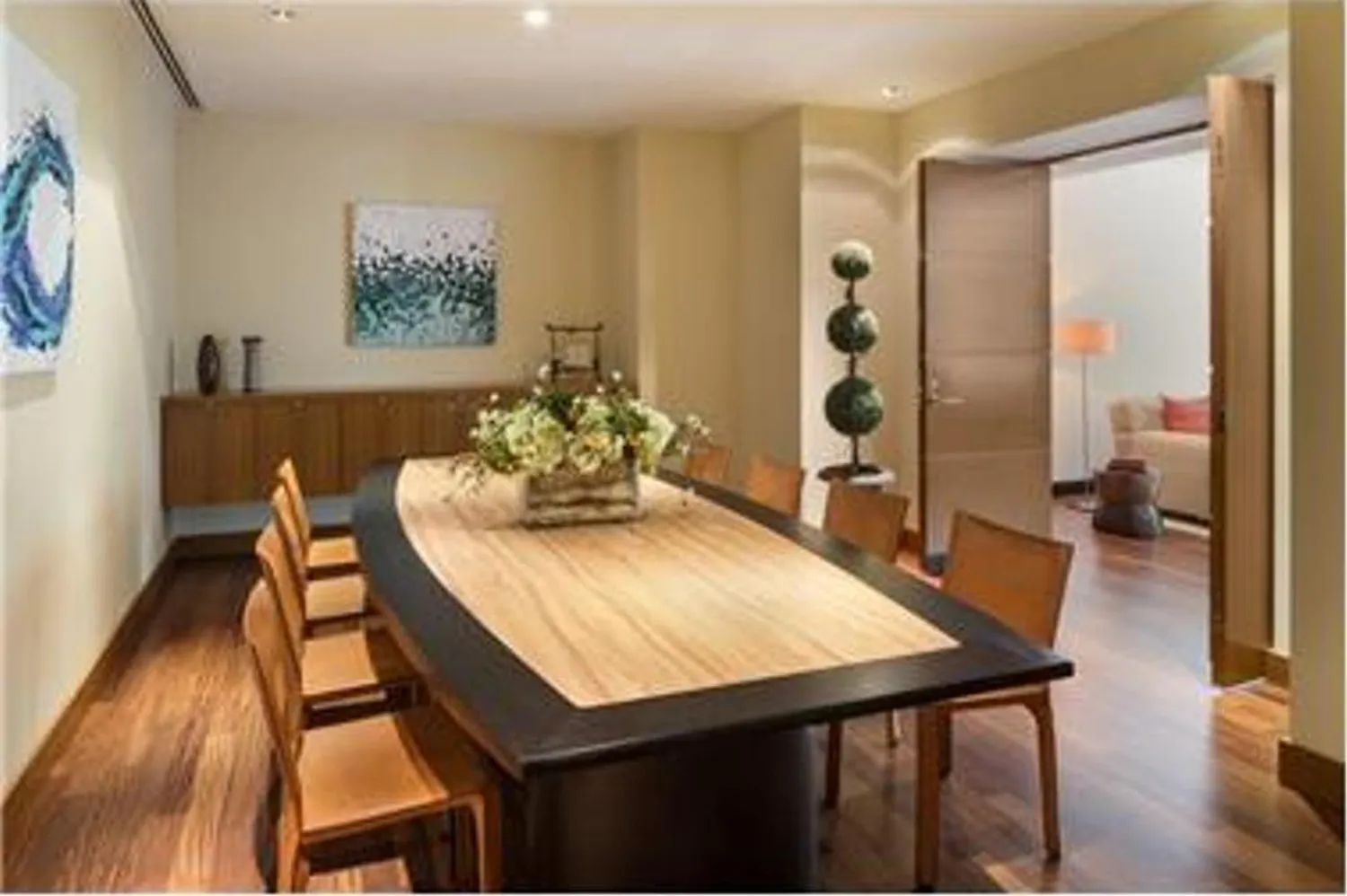 Resident Lounge - use anytime or reserve for event