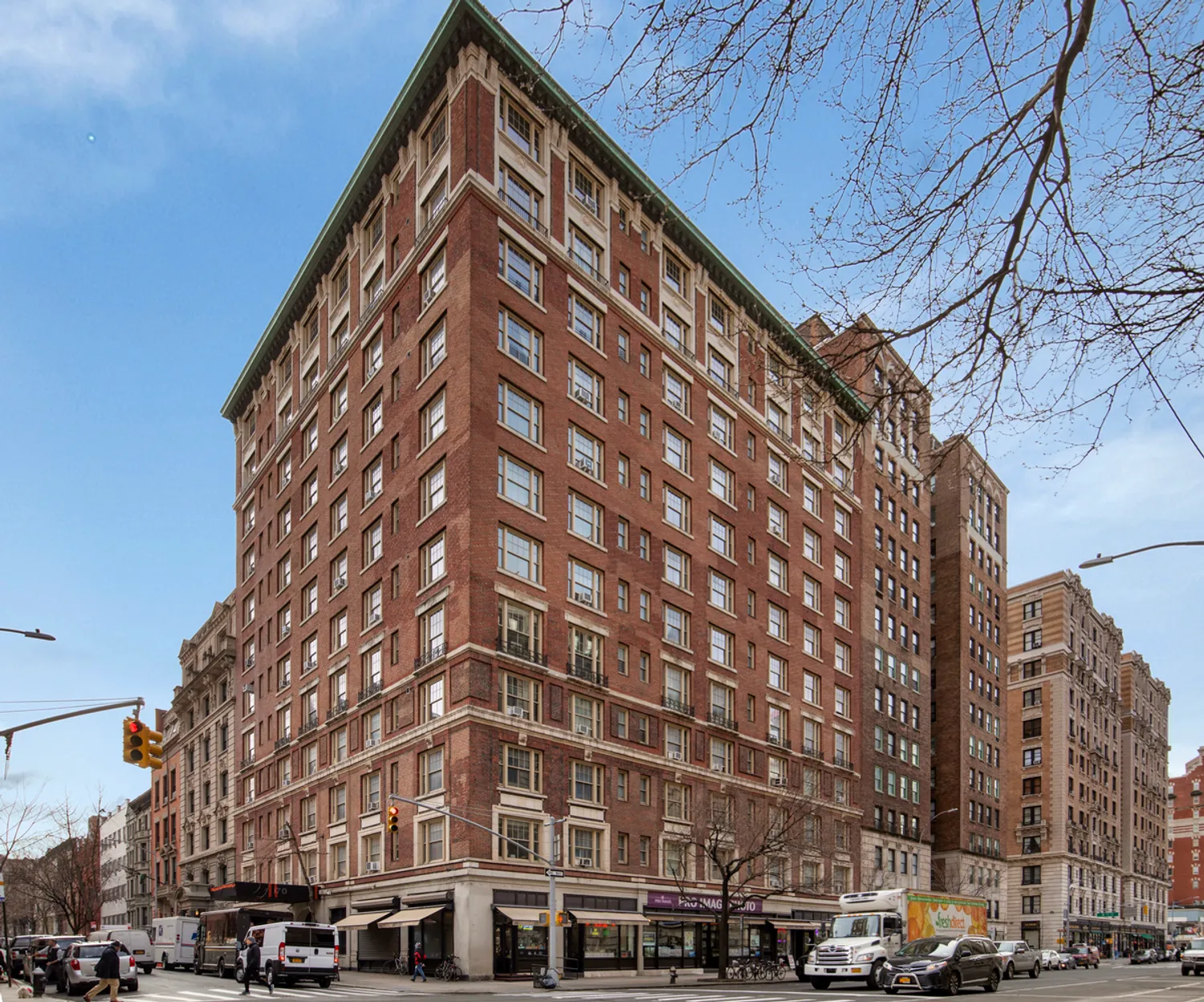 170 W 74th St
