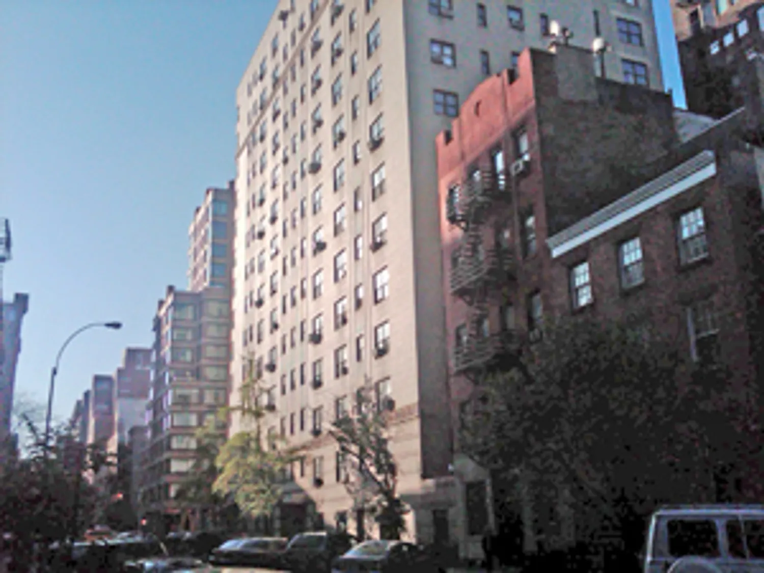 Prewar, Art Deco Building in Prime Chelsea