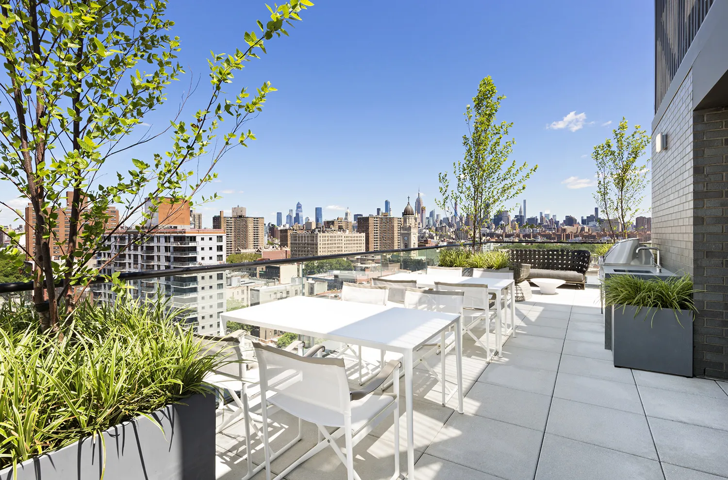 Common Terrace with outdoor kitchen