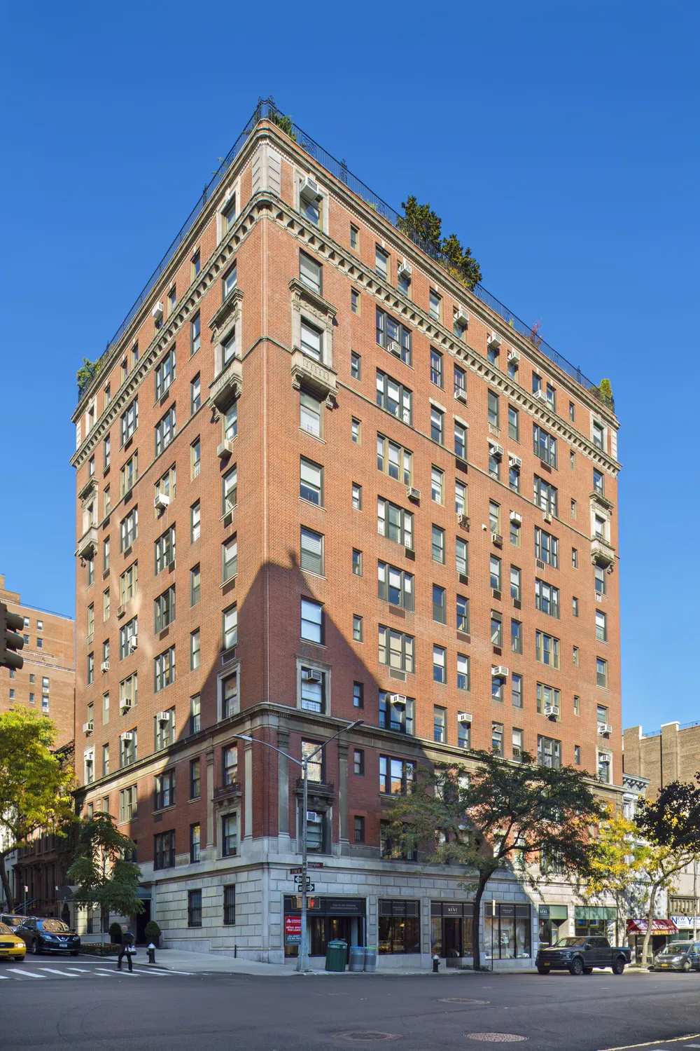 Ideal Carnegie Hill Location on Townhouse Block