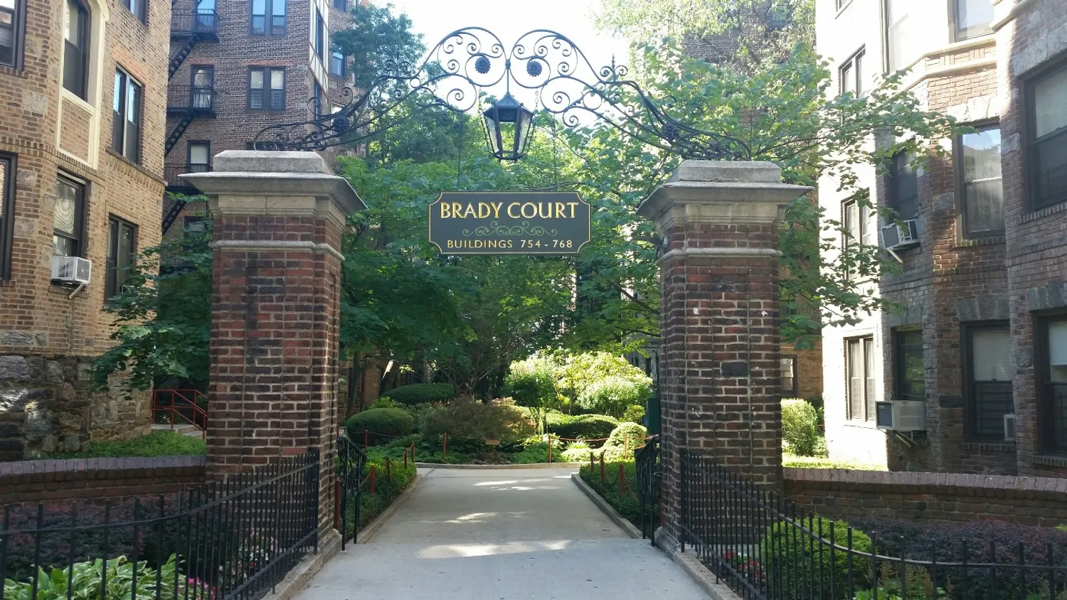 Brady Court Entrance