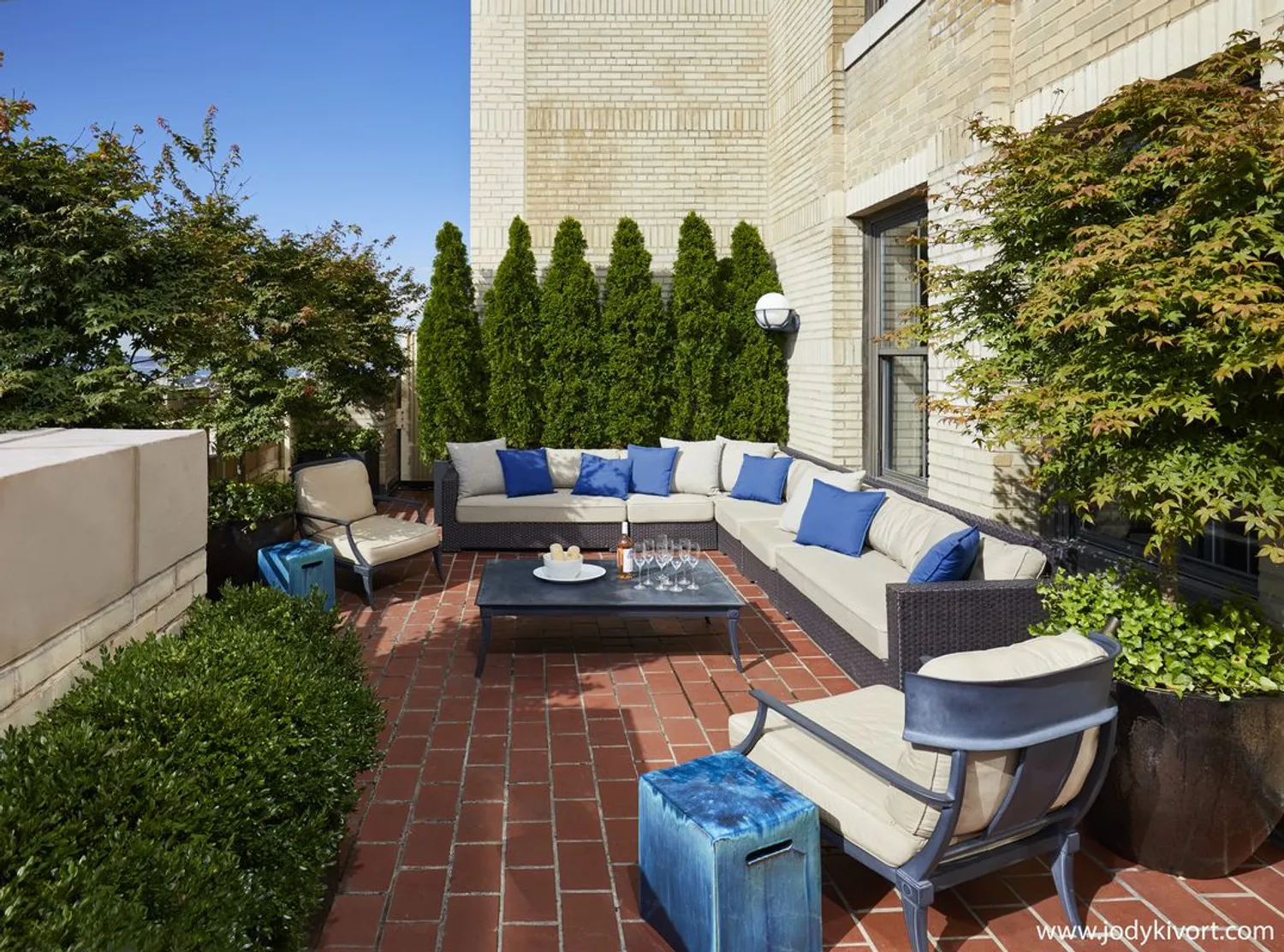 Second shared roof terrace