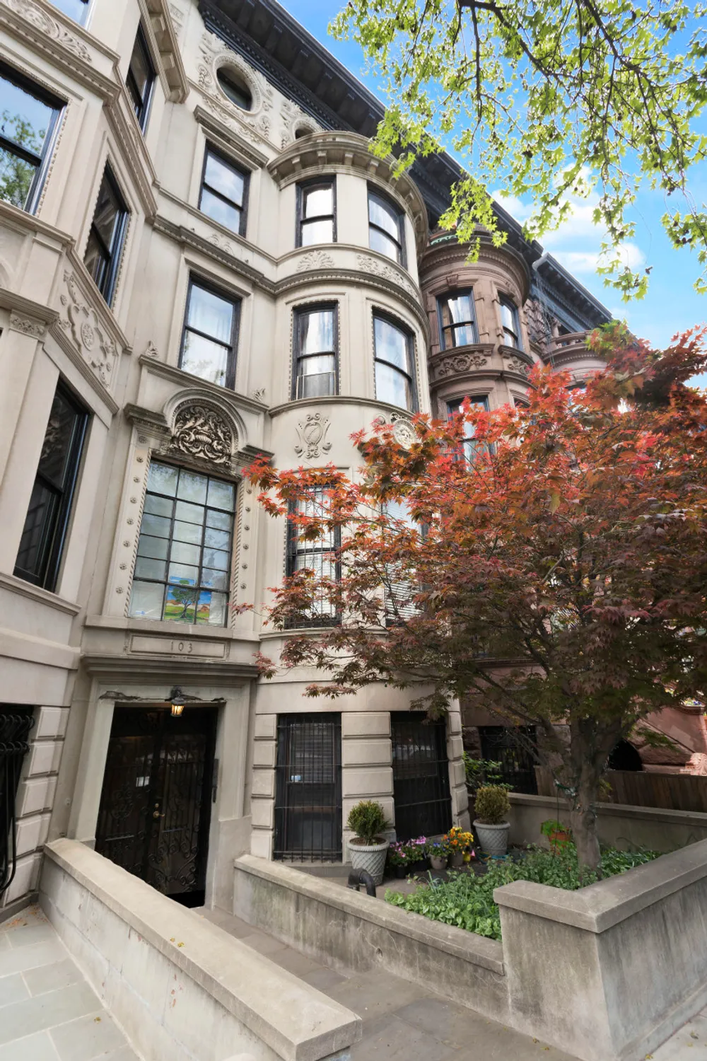 103 PPW, a classic townhouse on Prospect Park.