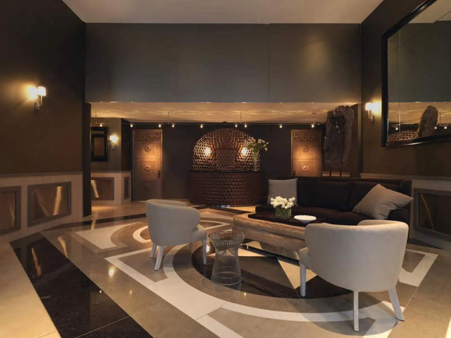 Dreamy lobby