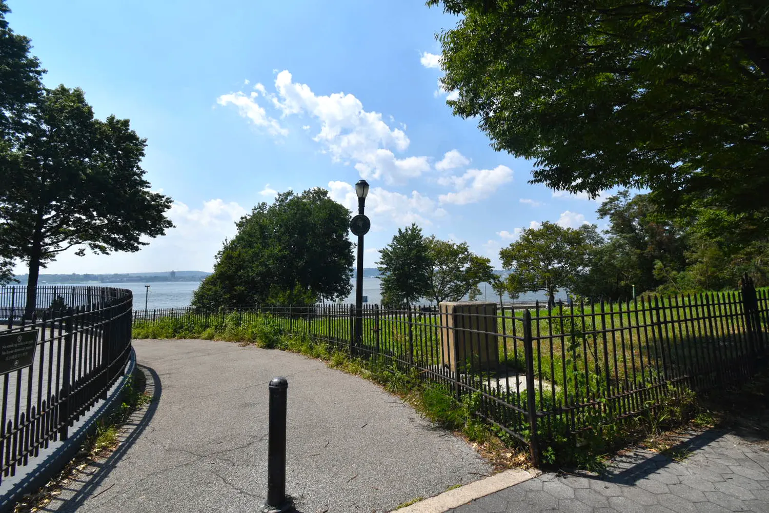 Shore Road Park's waterfront is across the street