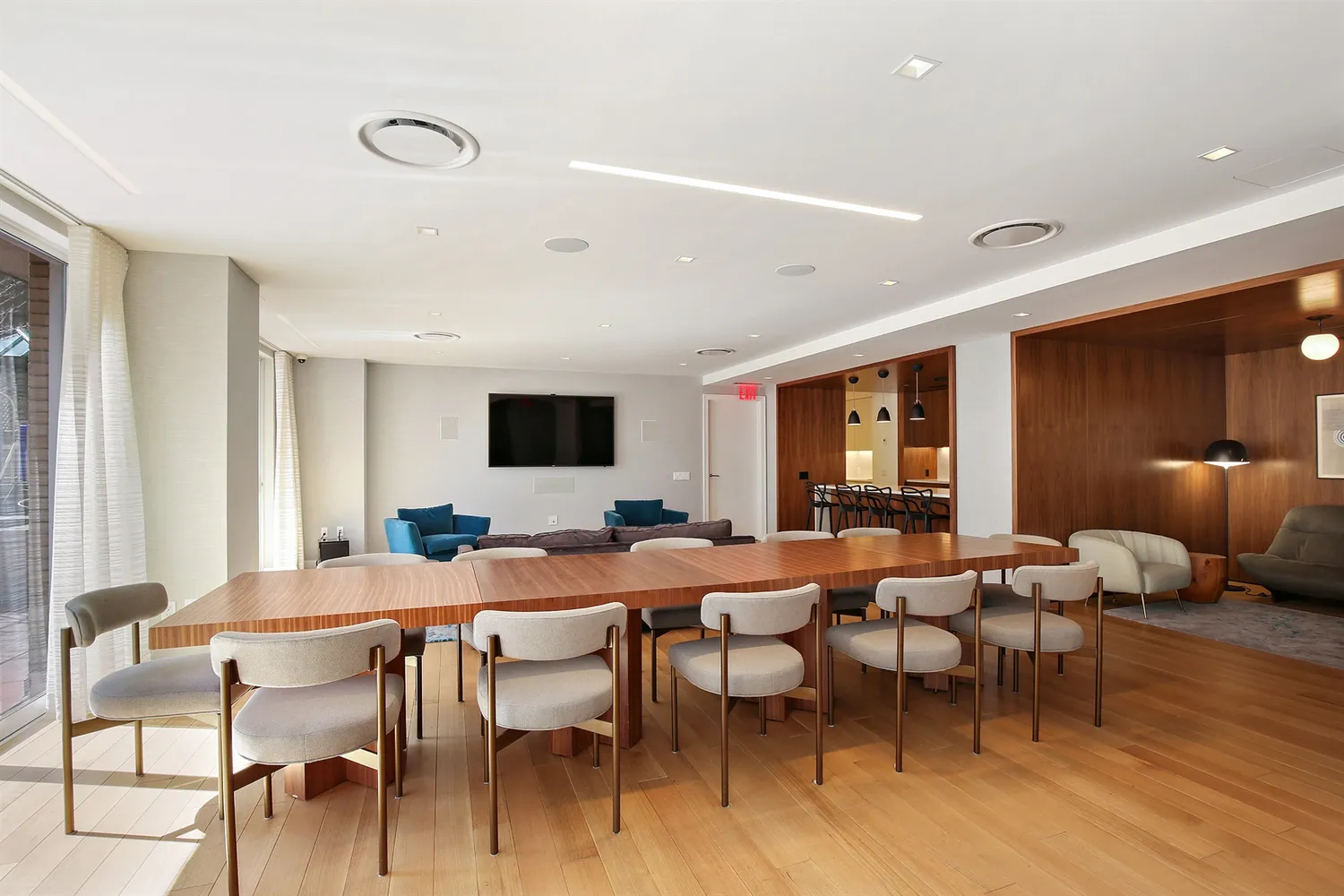 Neew Residents' lounge
