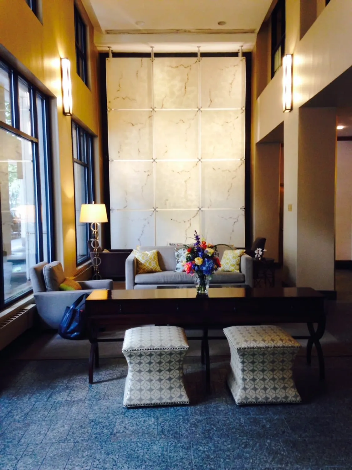 With Concierge Desk