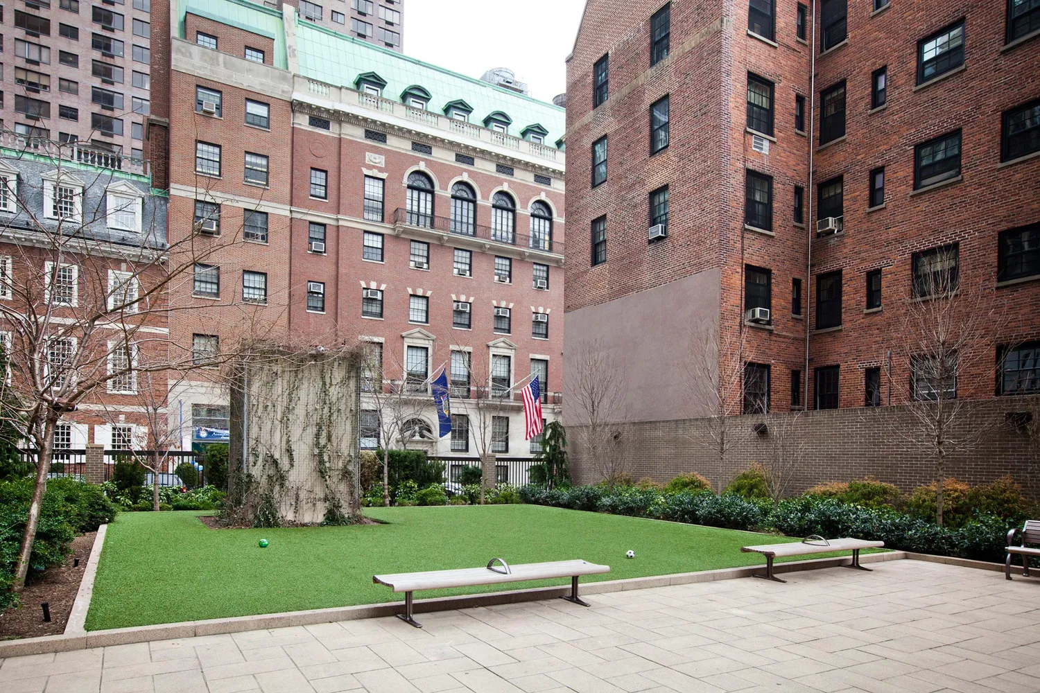 208 East 70th Street, Manhattan | Corcoran