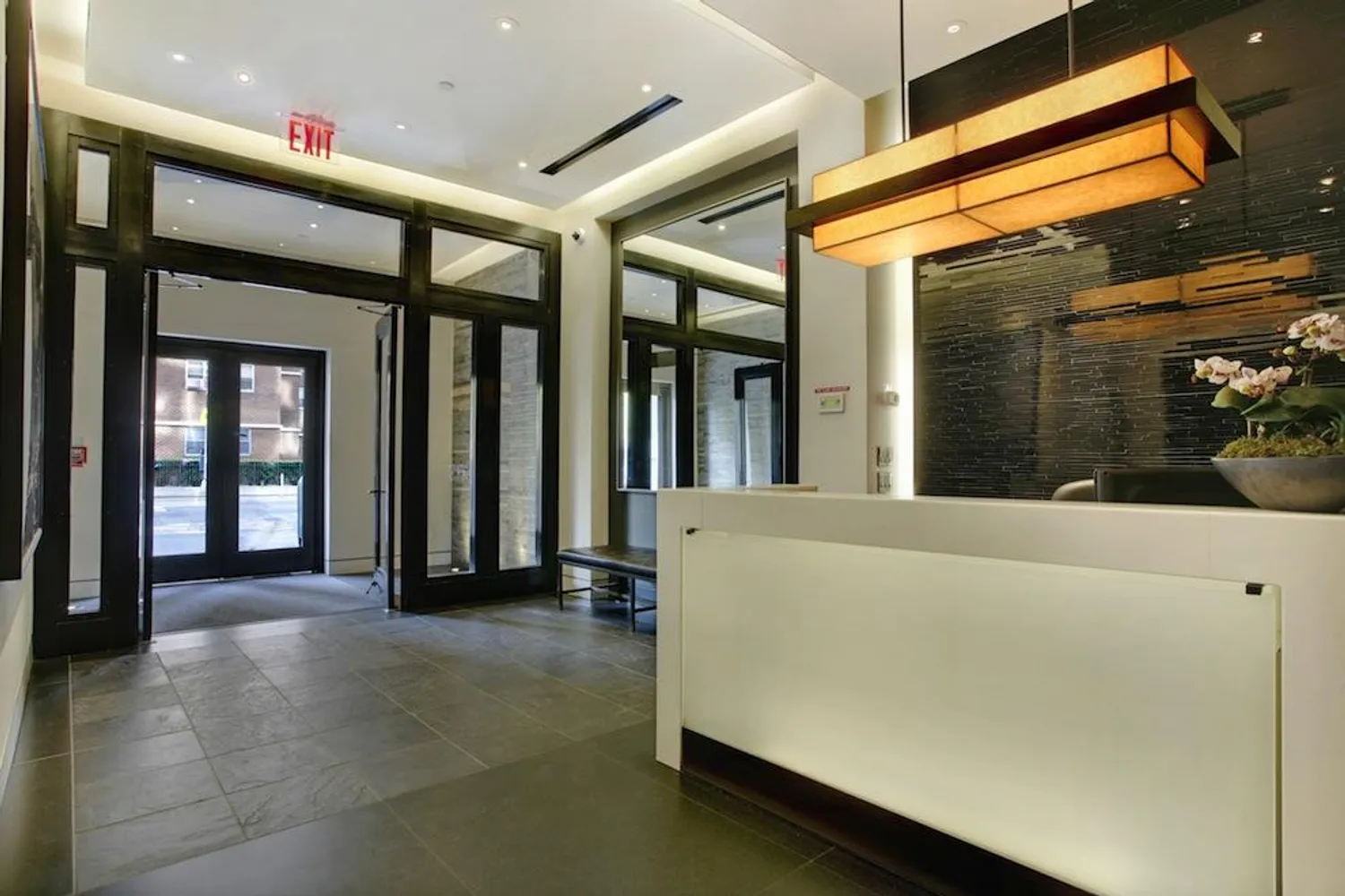 Boutique Condo with 24-hr Doorman
