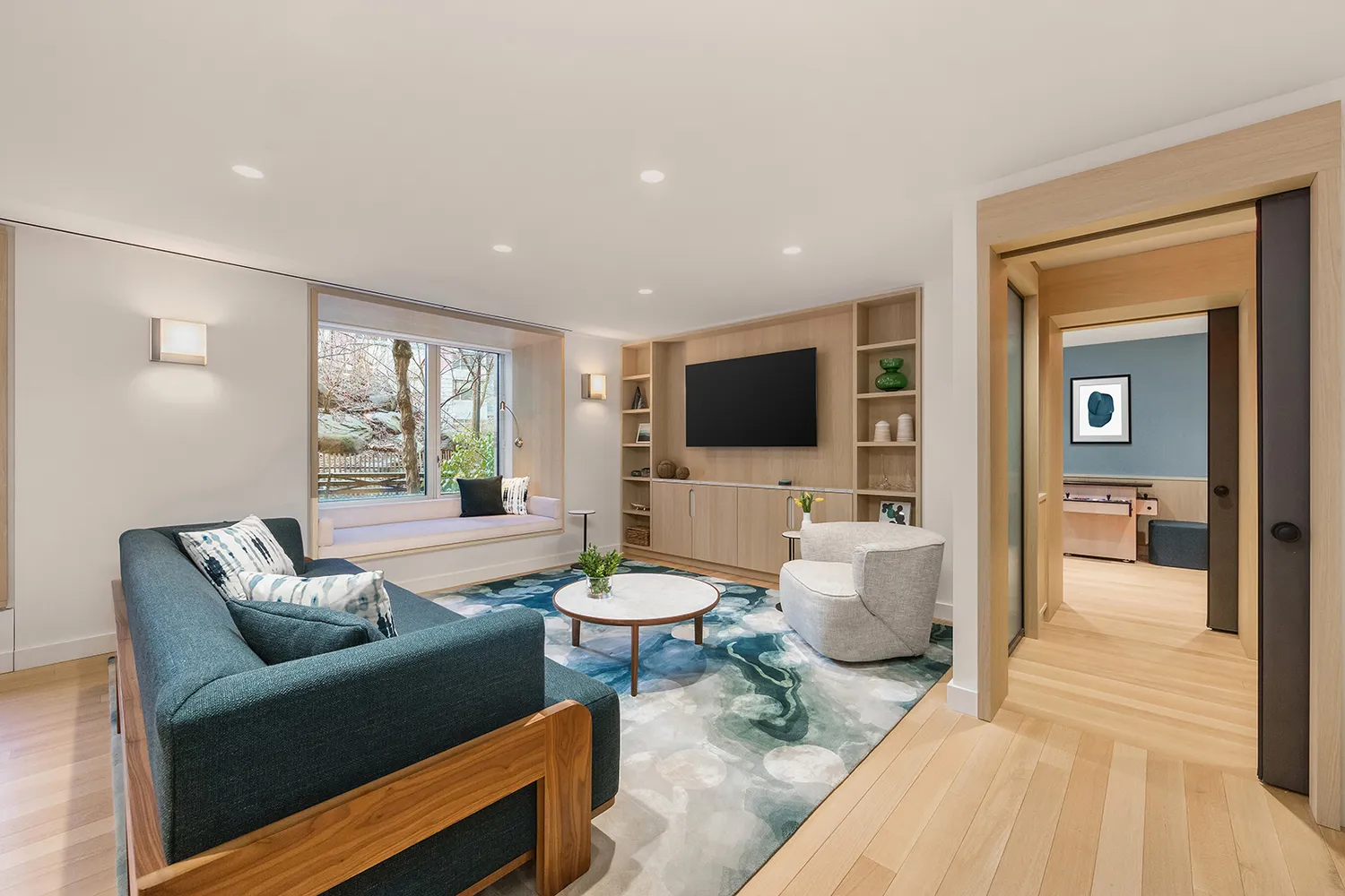 Amenity Lounge