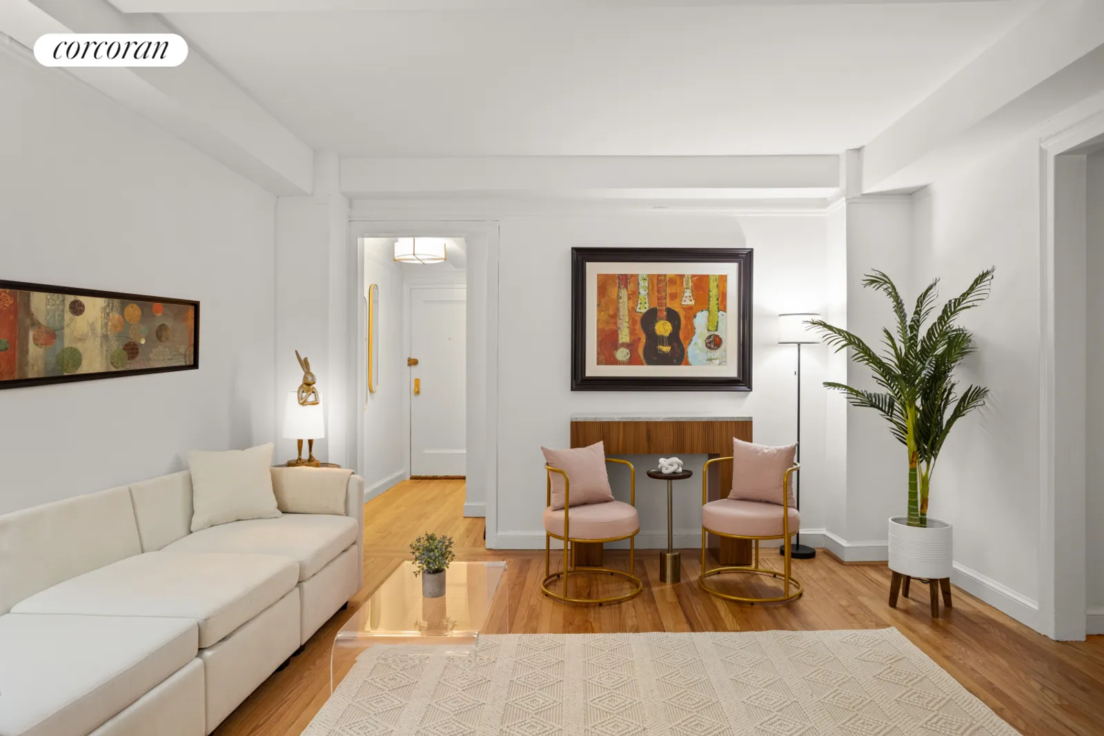 321 East 43rd Street, 314 — primary photograph