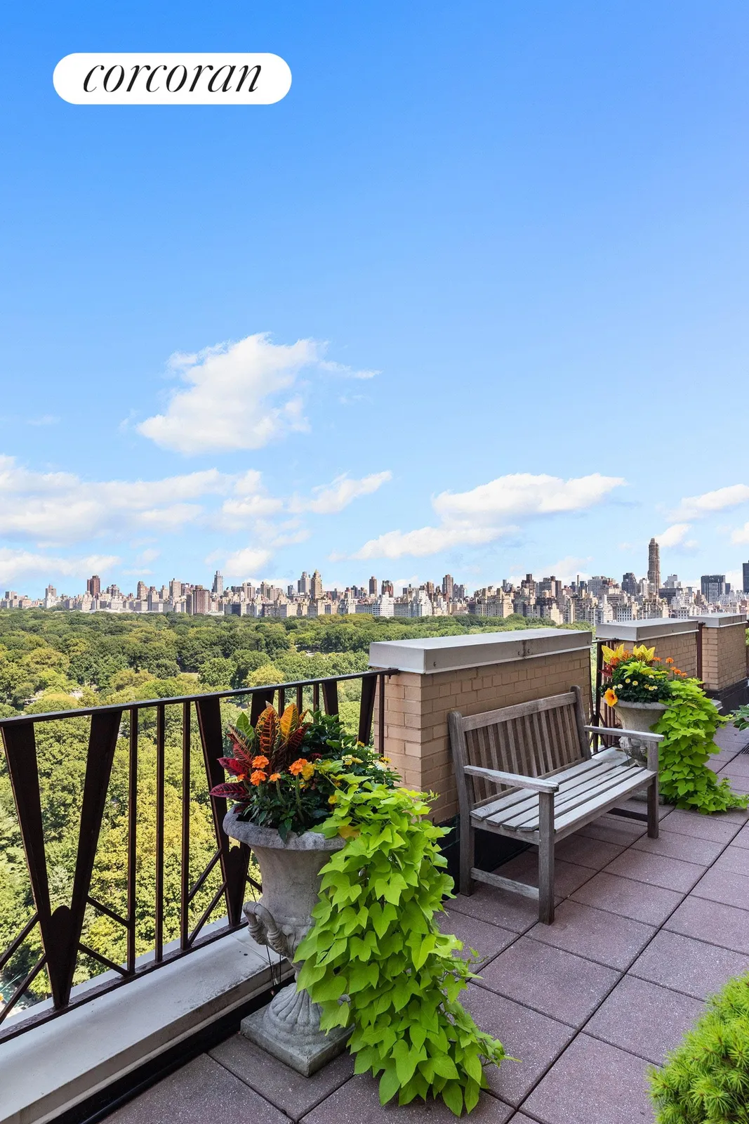 New York City Real Estate | View 25 Central Park West, 21Q | 4 Beds, 4 Baths | View 1