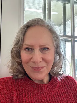 Sharon Dee