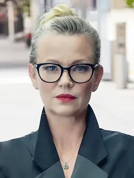 Samantha Mathis