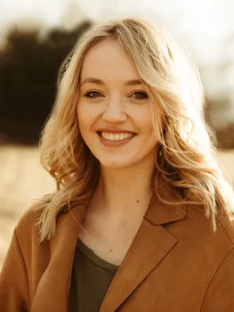 Lindsey Cook