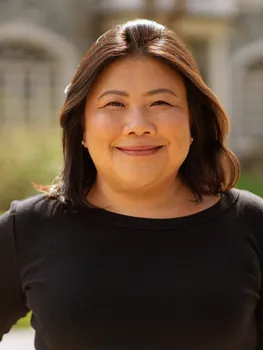 Helen Do