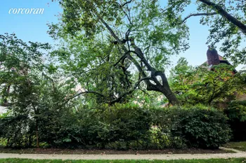 commercial listing image