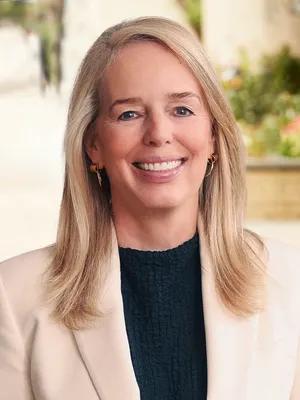 Caroline Holl