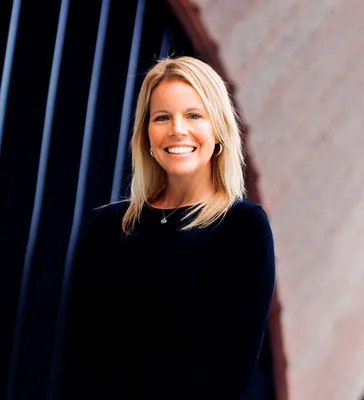 Laura Harris