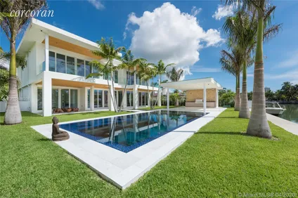 Homes for rent in Miami Beach | View 3465 N Meridian Ave | 5 Beds, 5.2 Baths