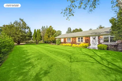 Homes for sale in Southampton | View 2 Far Pond | 3 Beds, 2 Baths