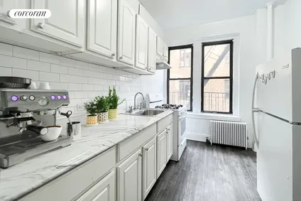 Homes for rent in New York | View 2841 Broadway, 7N | 4 Beds, 1 Bath