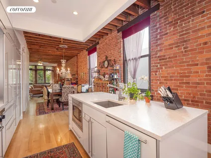 Homes for rent in New York | View 406-408 West 45th Street, 4D | 2 Beds, 2 Baths