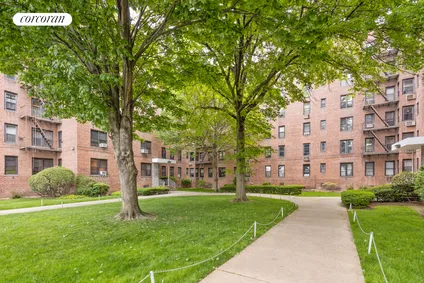 Homes for sale in Brooklyn | View 2547 West 2nd Street, 2J | 2 Beds, 1 Bath
